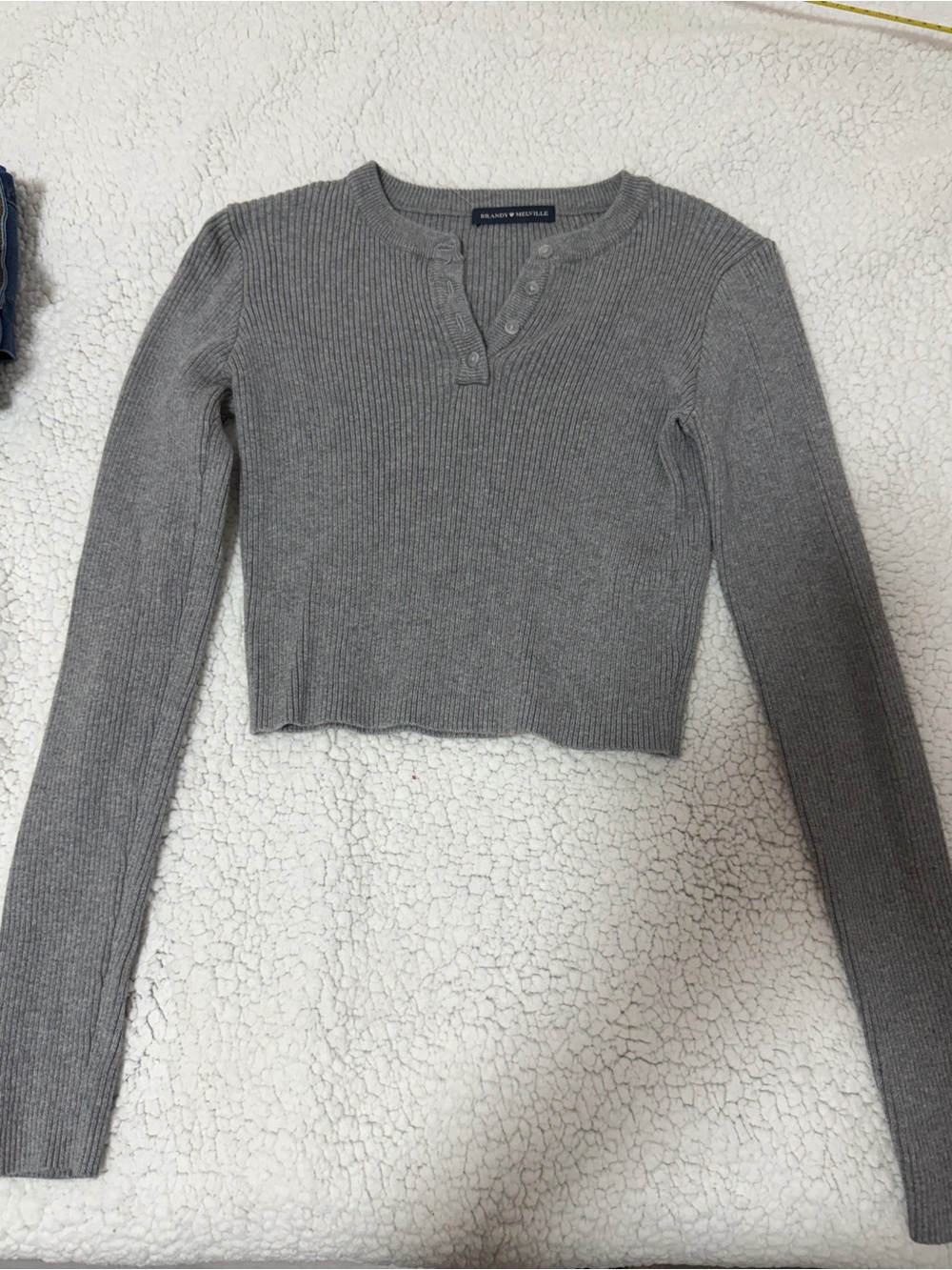 Brandy Melville Gray Ribbed Long-Sleeve Henley Crop